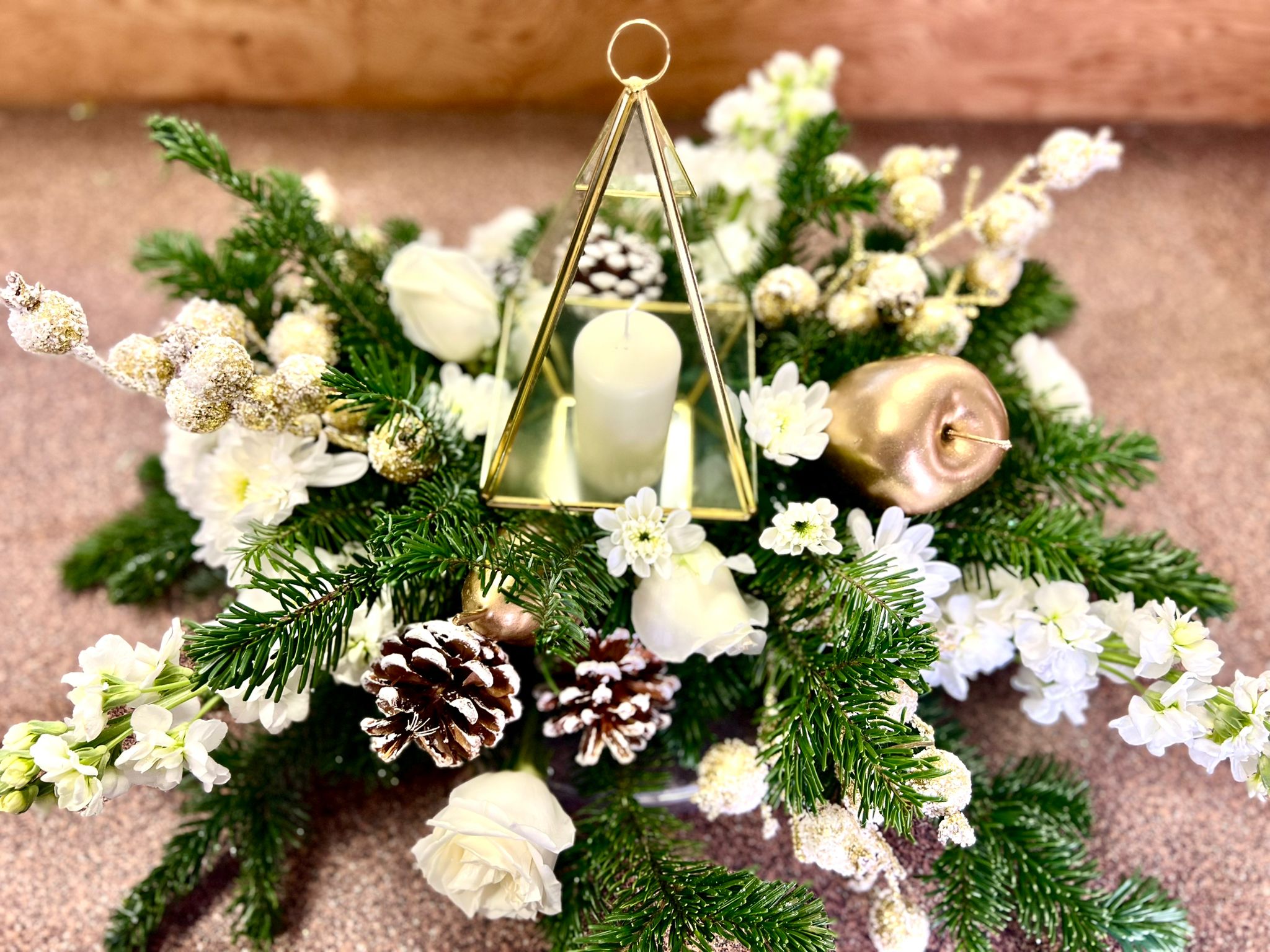 Joyful and Bright Christmas Centrpiece