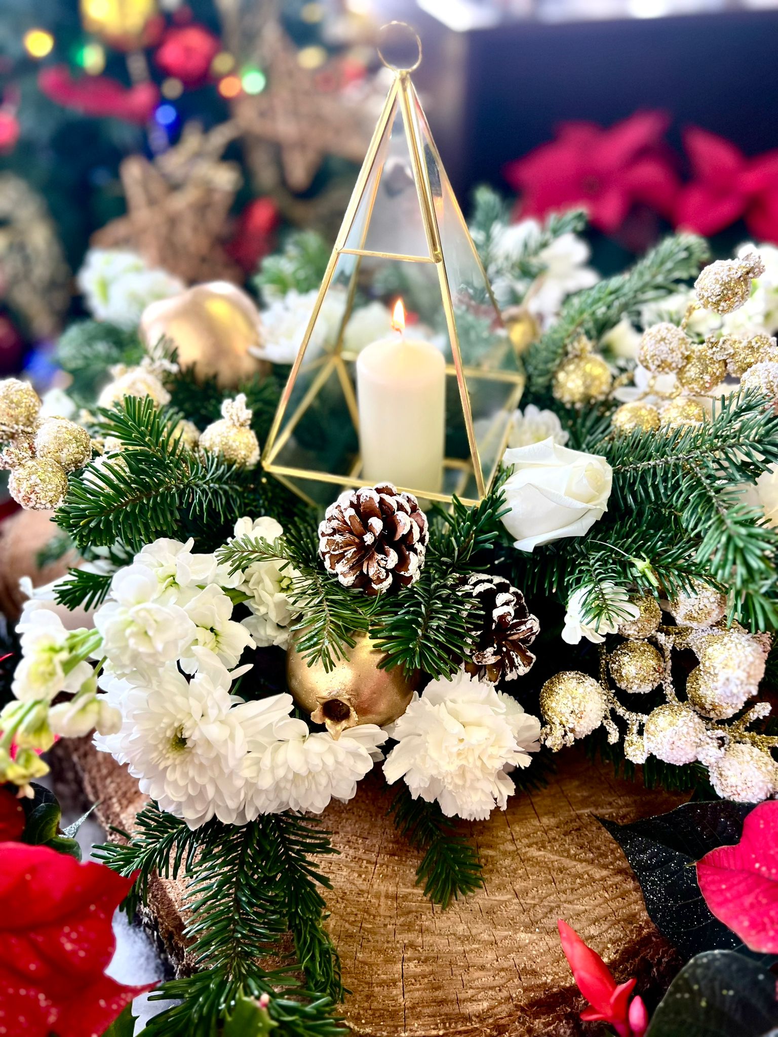 Joyful and Bright Christmas Centrpiece